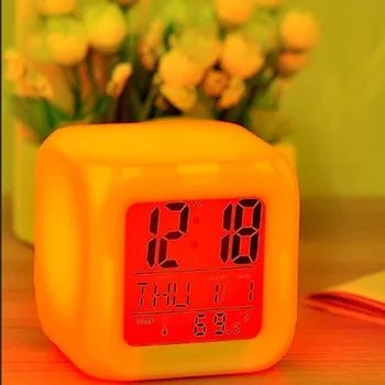 Ceas cu alarmă Digital cu LED-uri Ceas de Schimbare a Culorii Digitale Ceasuri pentru Desktop Acasă Decor Dormitor Stralucitoare Ceas Deșteptător Copii Cadouri