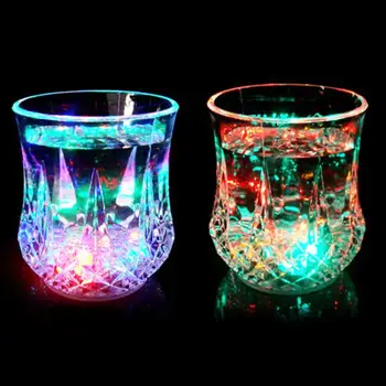 LED-uri colorate Stralucitoare Vin Whisky Cupa Flash de Lumină Cana de Sticlă Bar Partid Băuturi Noapte Bea Cupa