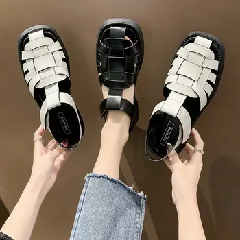 Plat Sandale Pantofi De Vară 2021 Saboți Cu Toc Costum De Sex Feminin Bej Respirabil Cross Fără A Închis Low-Gros New Comfort Negru Fashi