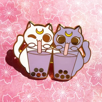 Kawaii Pisica Bea Ceai cu Bule Greu de Email Pin Marinar Luni Luna si Artemis Brosa Desene animate Animal Alb Kitty Insigna de Bijuterii Cadou