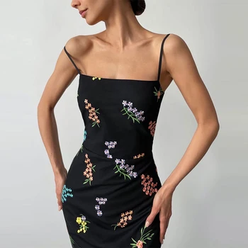 2021 Vara Sexy Broderii Florale Haine de Femei de Moda Noua Sling Mid-lungime Rochie Boem Temperament Slim Vacanță Utilaje