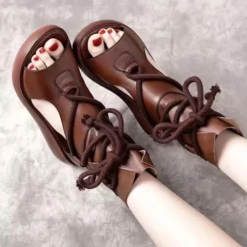 Glezna sandale Romane femei 2021 vara nou stil de moda doamnelor talpă groasă retro Cool cizme plate Pene Student sandale femei