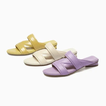Donna-în 2021 Noua Moda de Vara Slip-on Catâri Brand de Lux din Piele pentru Femei Sandale Tocuri Joase în aer liber Doamnelor Papuci