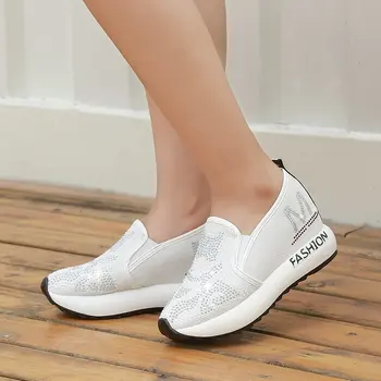 Stras Femei Pantofi De Moda Noua Respirabil Pantofi Plat Solid Sălbatice Rotund Deget De La Picior De Sex Feminin Pantofi Casual Crește În Zapatos Mujer
