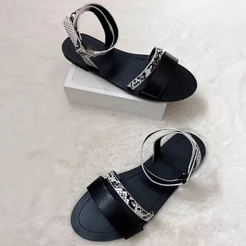 Vara Sandale pentru Femei 2021 Moda Stras Grăsime Jos de sex Feminin Clip Toe Pantofi în aer liber, Plaja Doamnelor Sandale Femei Nou