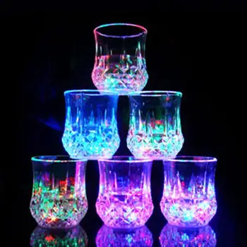 LED-uri colorate Stralucitoare Vin Whisky Cupa Flash de Lumină Cana de Sticlă Bar Partid Băuturi Noapte Bea Cupa