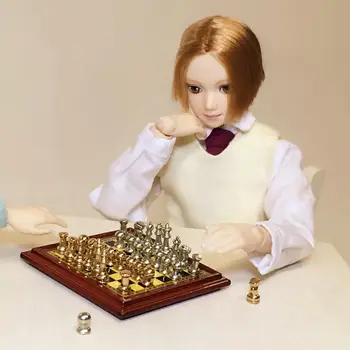 1:12 Scară casă de Păpuși în Miniatură Metal Set de Șah Bord Jucărie de Păpuși Pentru Copii Jucarii Copii Masa de Șah Jocuri, Cameră de Jocuri M4N3