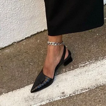 Femei Sandale 2021 Sandale Femei de Vară de Moda Noua Culoare Solidă a Subliniat Sandale Toate-meci de Cauciuc Confortabil Pantofi cu Toc